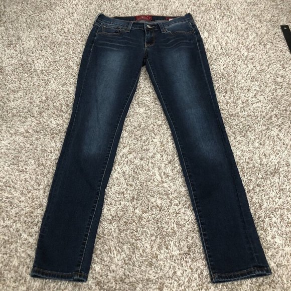 Lucky Brand Denim - Lucky Brand Charlie Skinny Jeans  Solid Denim Dark Wash Casual Cotton Size 26/2